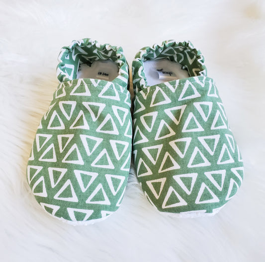 18-24 Month Moc Green Triangles